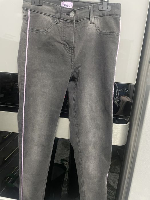 Blugi moderni 9/10 ani