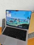 Vând MacBook Pro 14 inch, 2021 impecabil
