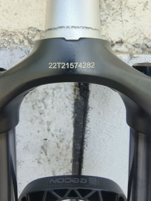 Вилка RockShox  RECON SILVER RL Remote Solo Air 27,5" 140мм.