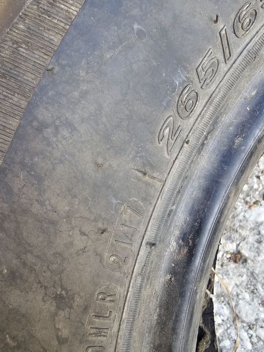 Зимни офроуд гуми 265/65R17