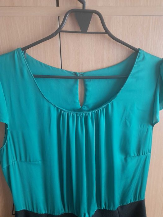 Rochie office negru cu verde smarald