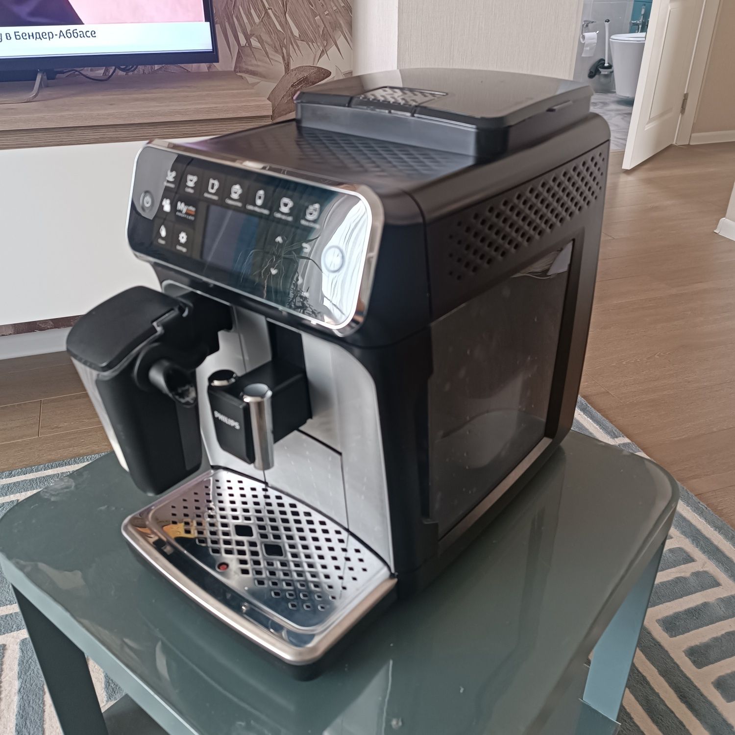 Кофемашина Philips LatteGo EP4346/70 Series 4300