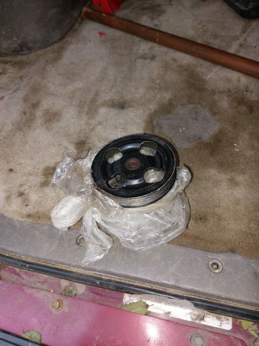 Насос Гура на митсубиси монтэро