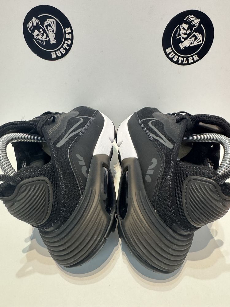 Маратонки NIKE AIR MAX 2090.Номер 37.5