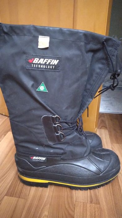 Продам сапоги Baffin