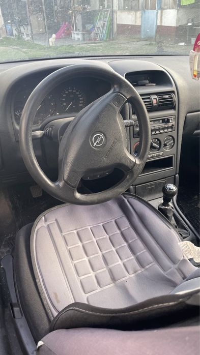 Opel astra G 2 usi 1.6 benzina
