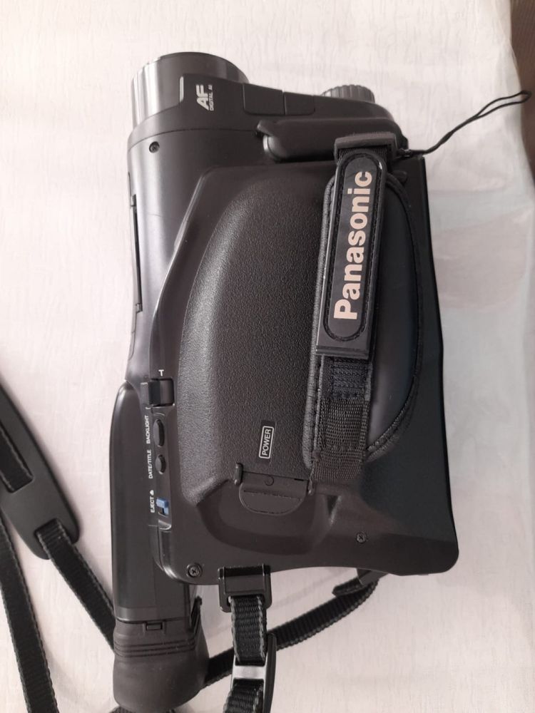 Видеокамера Panasonic RX30