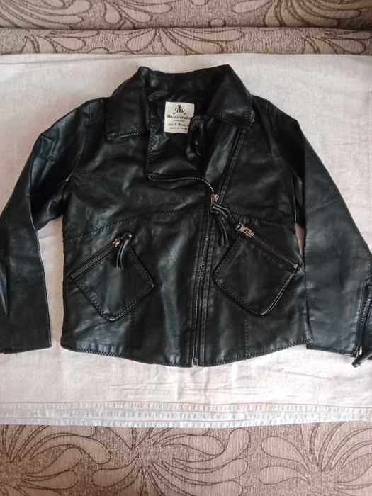 Продам детскую куртку