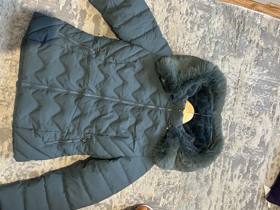 Geaca noua dama, marinea M