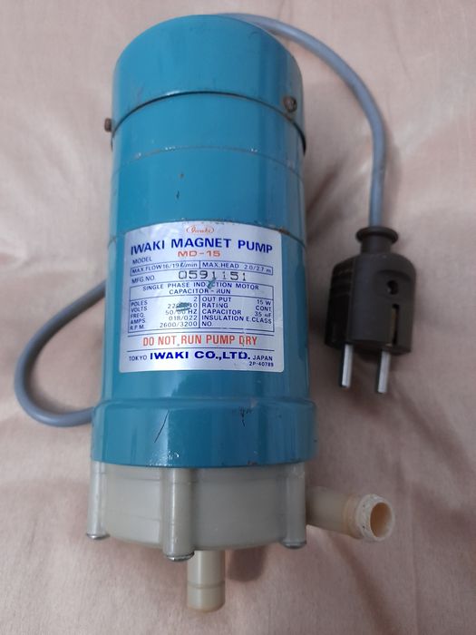 Vînd pompa magnetică de recirculare