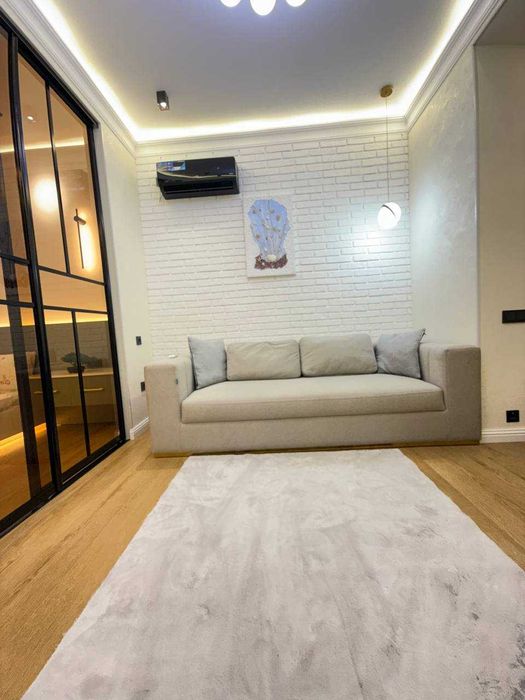 Срочно Продам 1в2 комн/6/8 Паркентский Евро квартира.2*