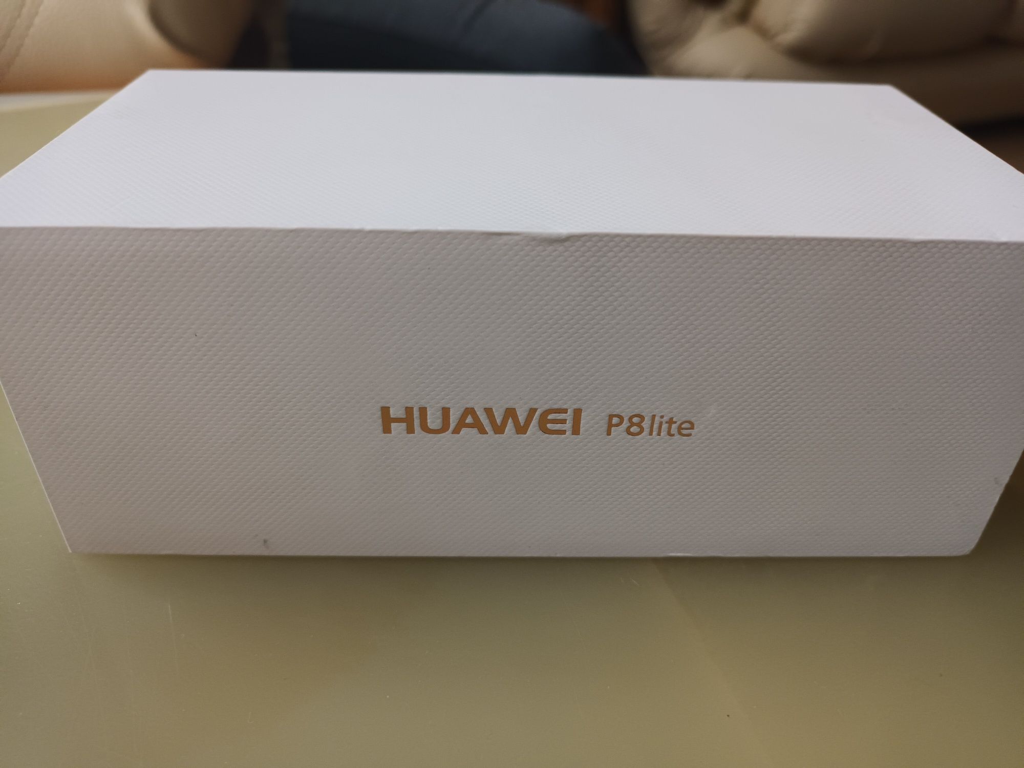 Cutie telefon Huawei Nova, P 18 lite și P 9 lite