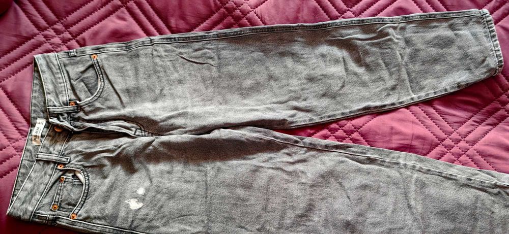 Дънки на PULL&BEAR, Stradivarius, Bershka