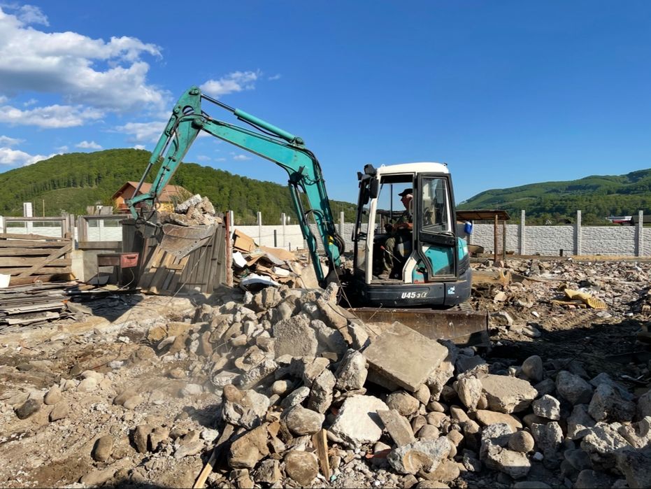 Lucrari de demolare si decopertare – Apartamente, case, pereti
