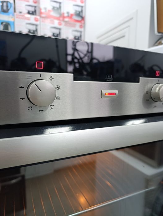 Фурна за вграждане Electrolux Voss