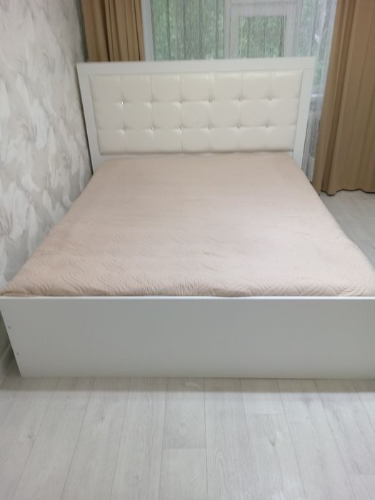 Продам 2х спальни кровать