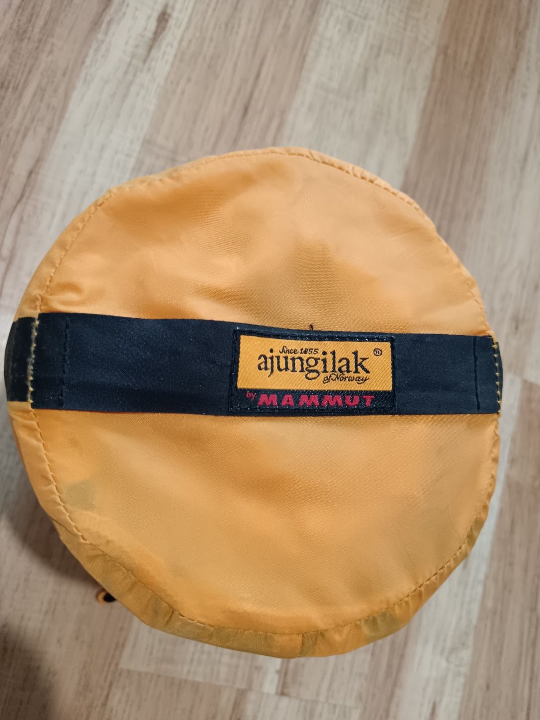 Mammut Ajungilak Самонадуваема Постелка