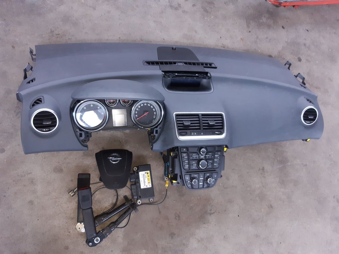 Plansa bord cu airbaguri opel meriva 2012