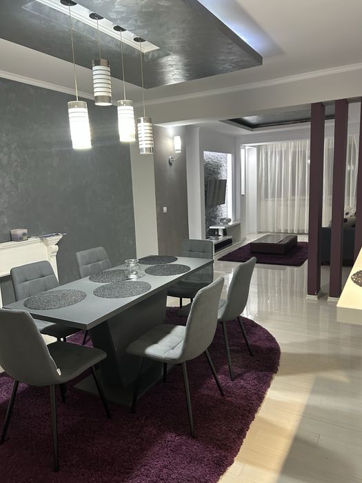 Inchiriez apartament 4 camere