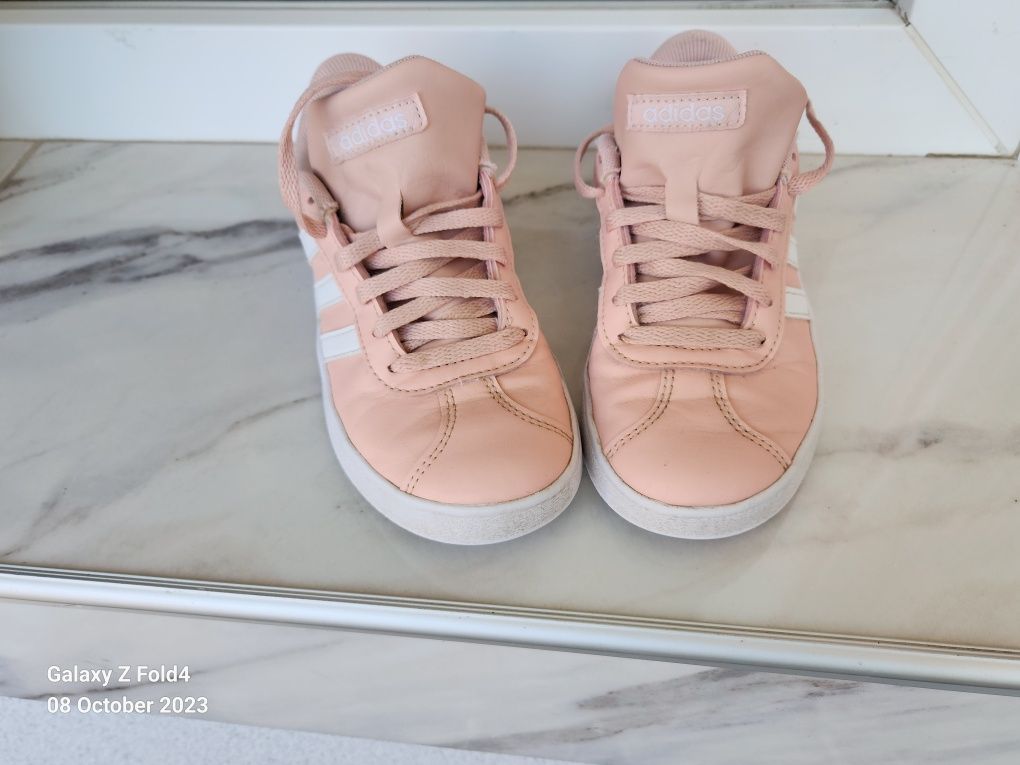 Adidas маратонки nom 31,5  .