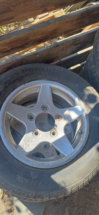 Диски с резиной на ниву