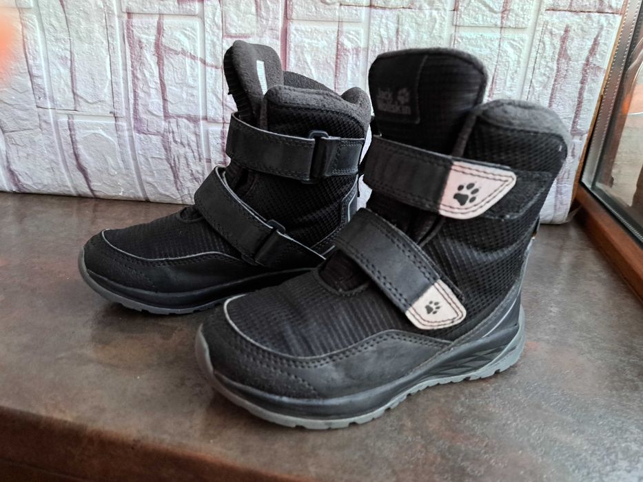 детски ботуши,зимни обувки,боти,апрески,Jack Wolfskin номер28 за момче
