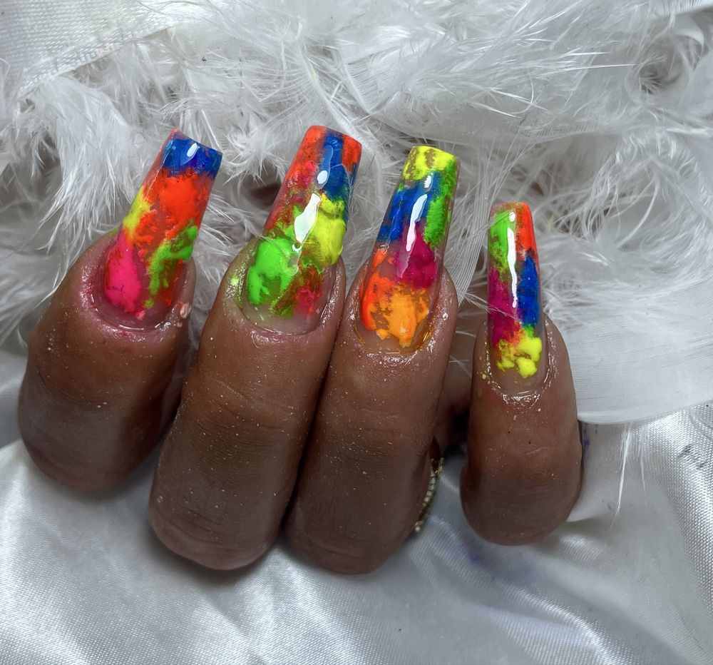 Unghii cu gel in zona micro 17