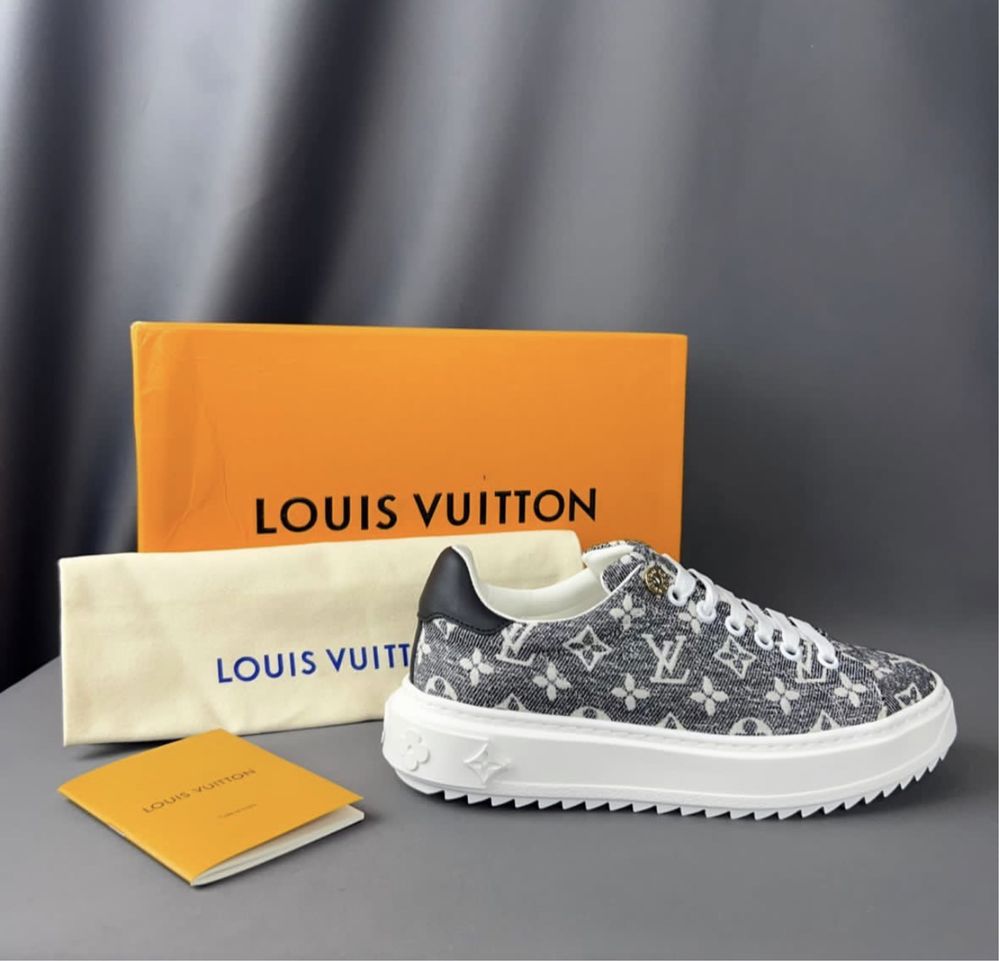 Sneakersi de dama Louis Vuitton