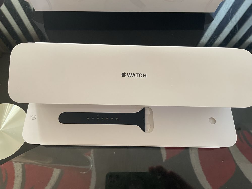продавам/заменям/бартер часовник Apple watch 7 45mm