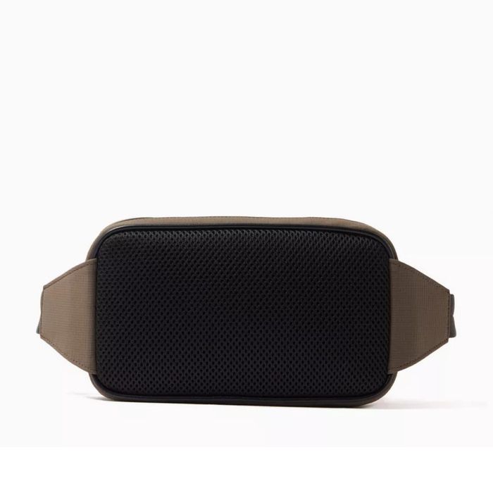 Оригинална мъжка чанта за кръст Emporio Armani EM000088 AF13841 U6299