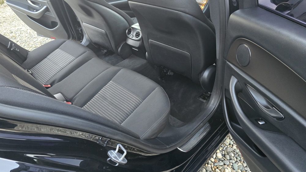 Mercedes E 200 Benzina ! Impecabil ! Pret brut! Factură+garanție!