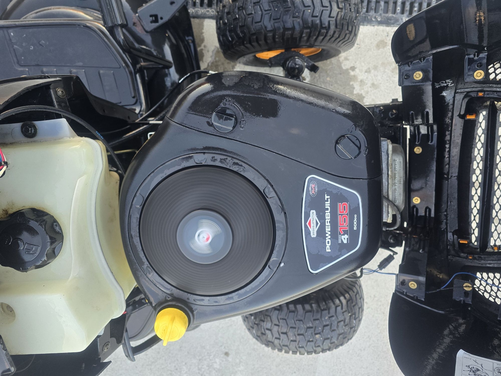 Tractoras Husqvarna McCulloch 15.5 cp