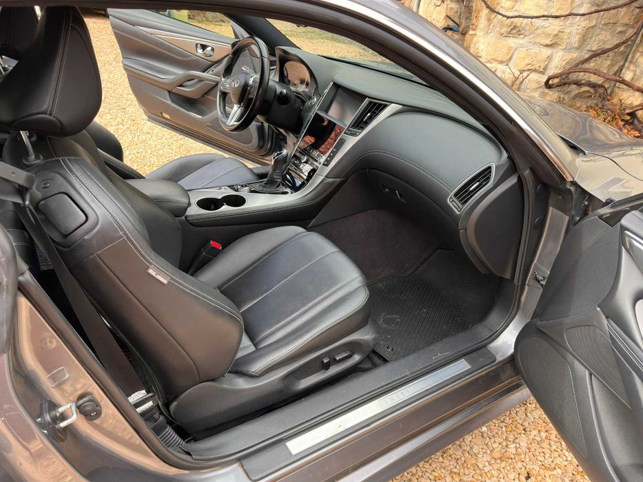 Infiniti Q60 2.0t