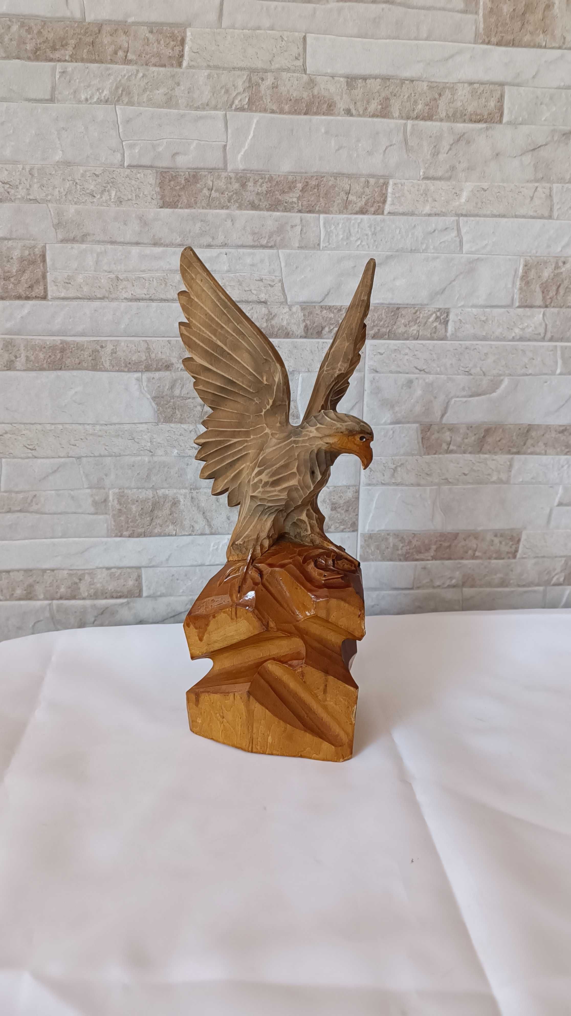 Стара дървена фигура - Орел - дърворезба