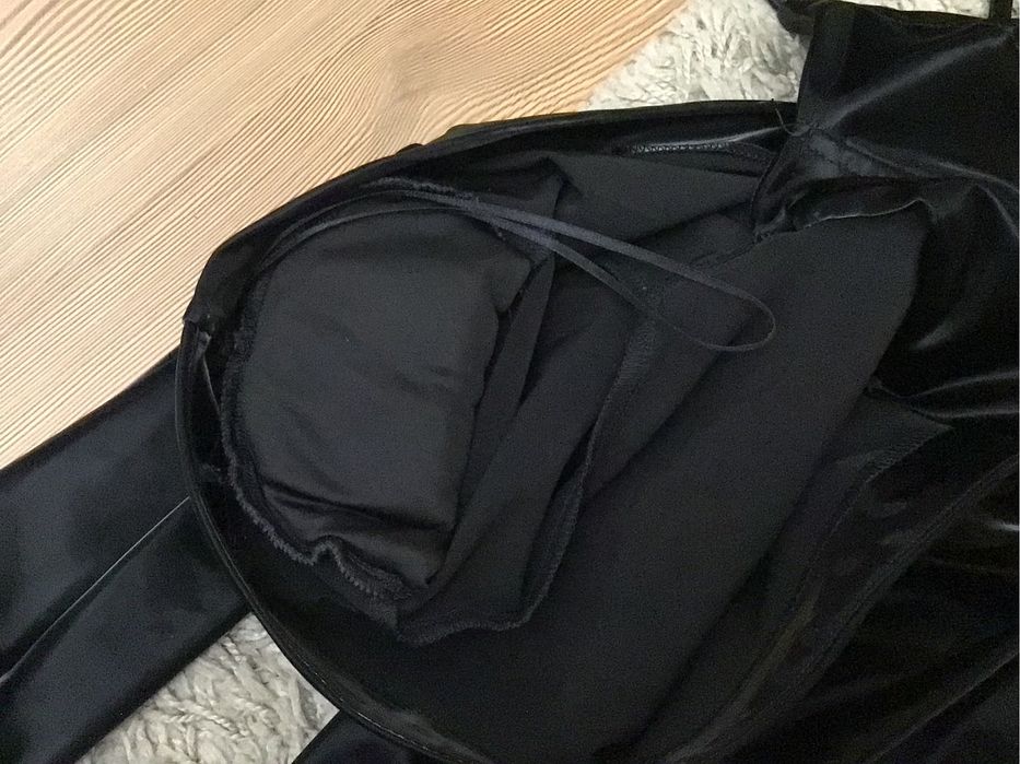 Rochie de seara,cu umar,neagra,nou nouta,Fete,S,Bershka