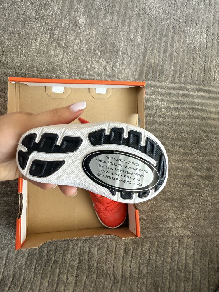 бебешки маратонки Nike EU 19