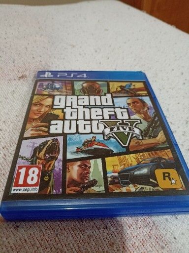 Продавам игра Gta 5