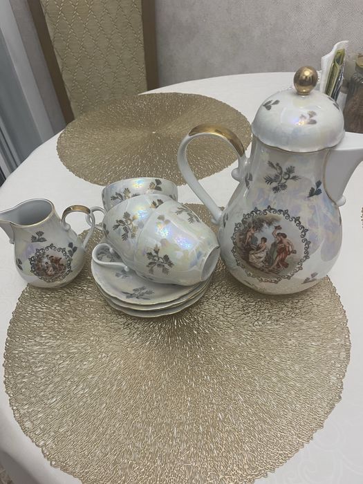 Чайник с молочницей Мадонна