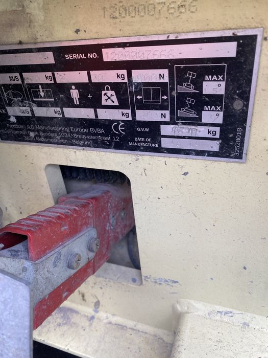 Nacele electrice articulate  JLG  an 2020 200 ore fuctionare