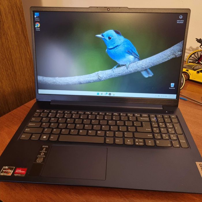 Laptop lenovo AMD