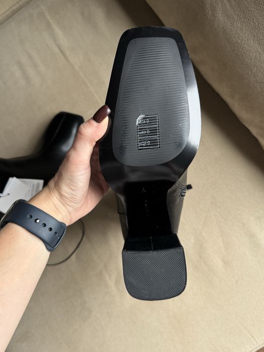 Дамски боти Reserved – размер 36, само за 40 лв