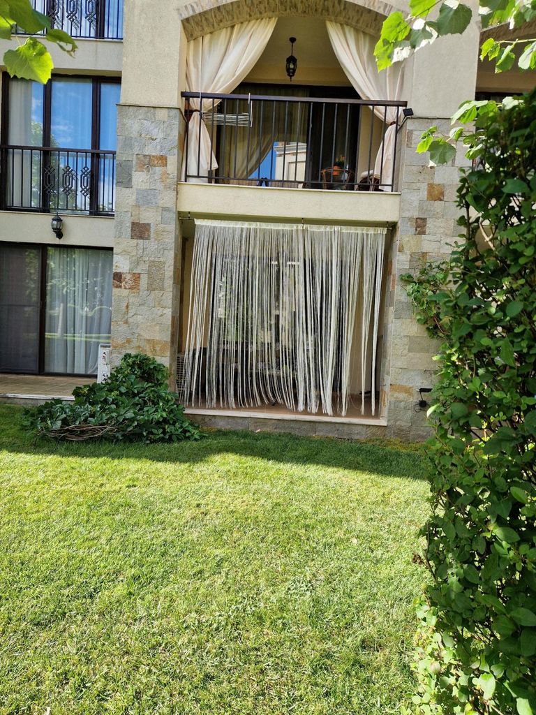 Продава се Едностаен апартамент в Бургас, Център - 45 кв.м за 1445 €/кв.м - Снимка #3