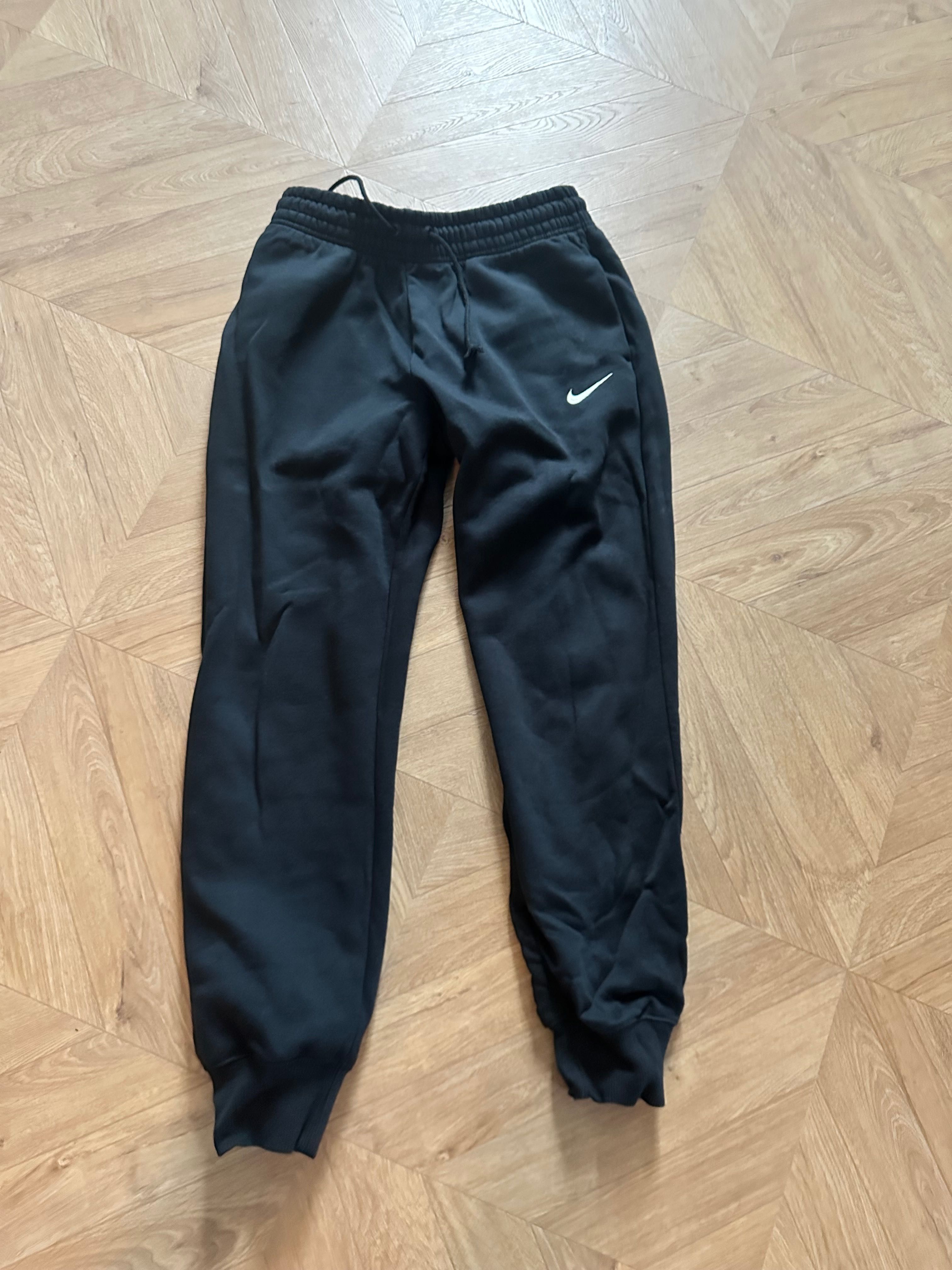 Дамско долнище на Nike