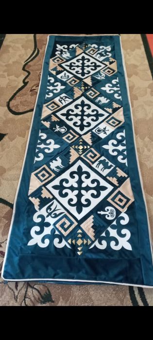 Екі штук көрпеше