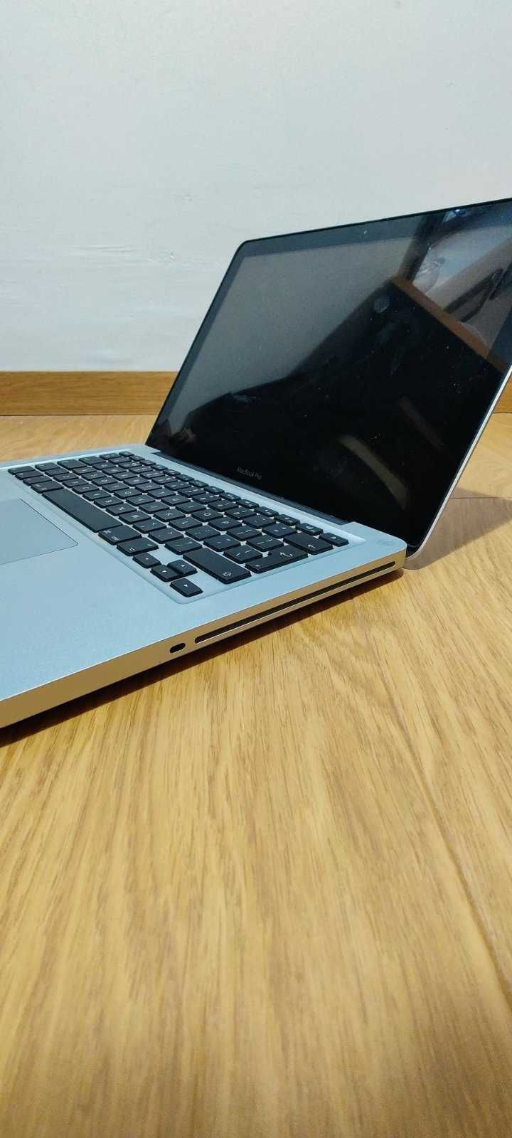 Macbook PRO Late 2012 8GB RAM - БЕЗ Харддиск - ЗА ЧАСТИ
