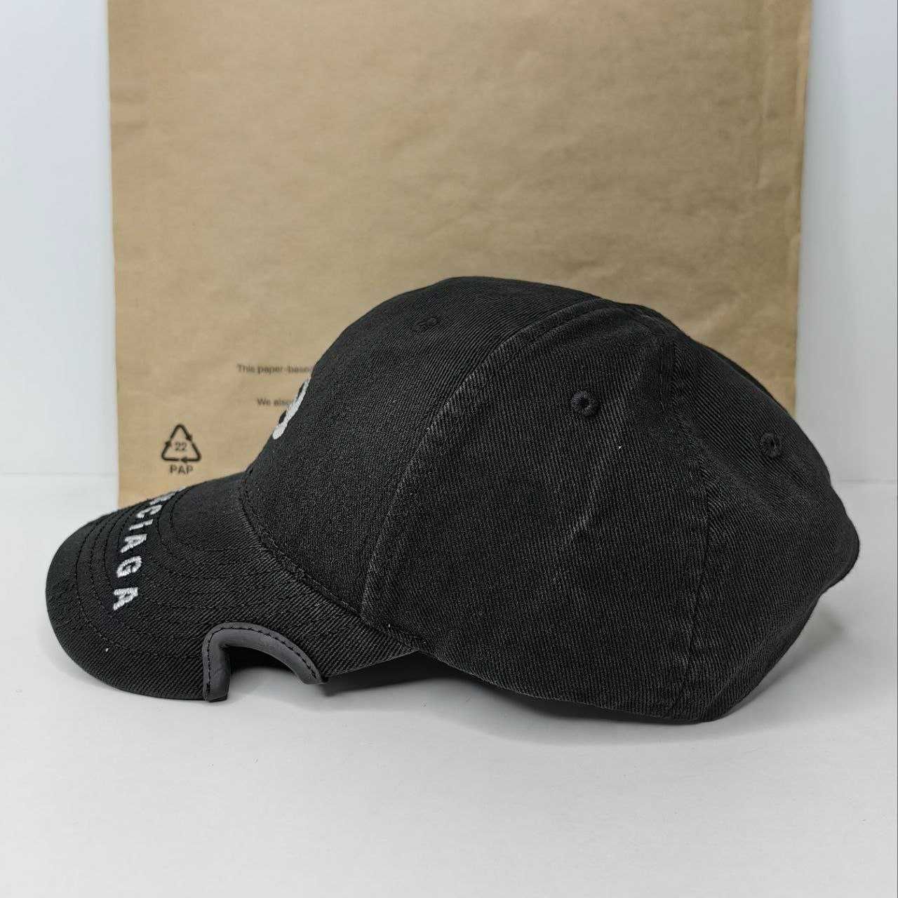Шапка Balenciaga