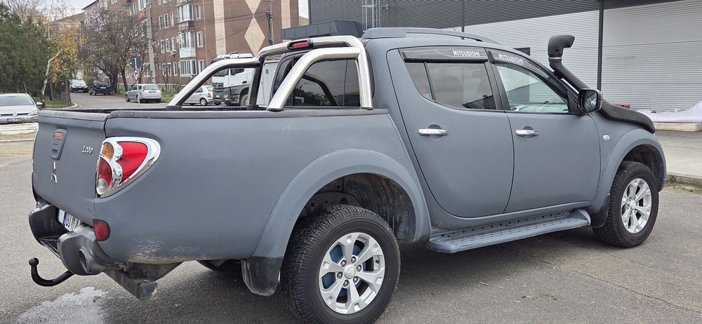Mitsubishi L 200 4x4 climatronic