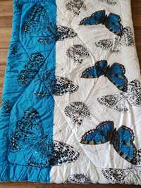Красивое одеяло с полиэфирным наполнитель