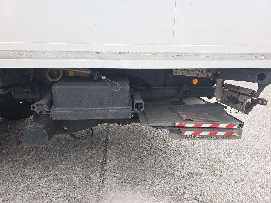 Vând lift hidraulic