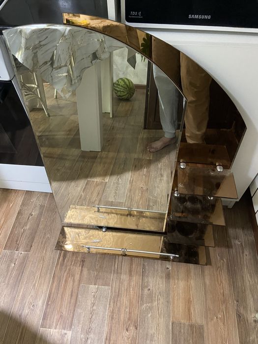 зеркало с полками для ванной